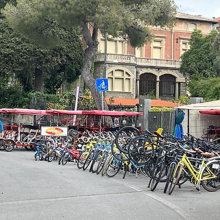 Casa Carina Centro Citta Con Garage Privato Appartement San Remo Buitenkant foto