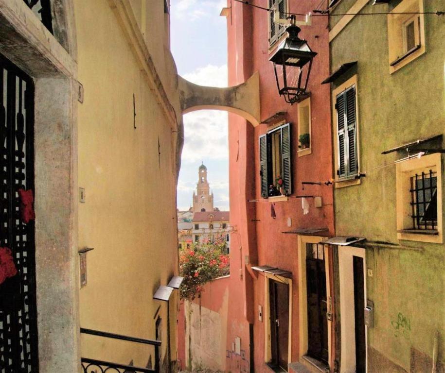 Casa Carina Centro Citta Con Garage Privato Appartement San Remo Buitenkant foto