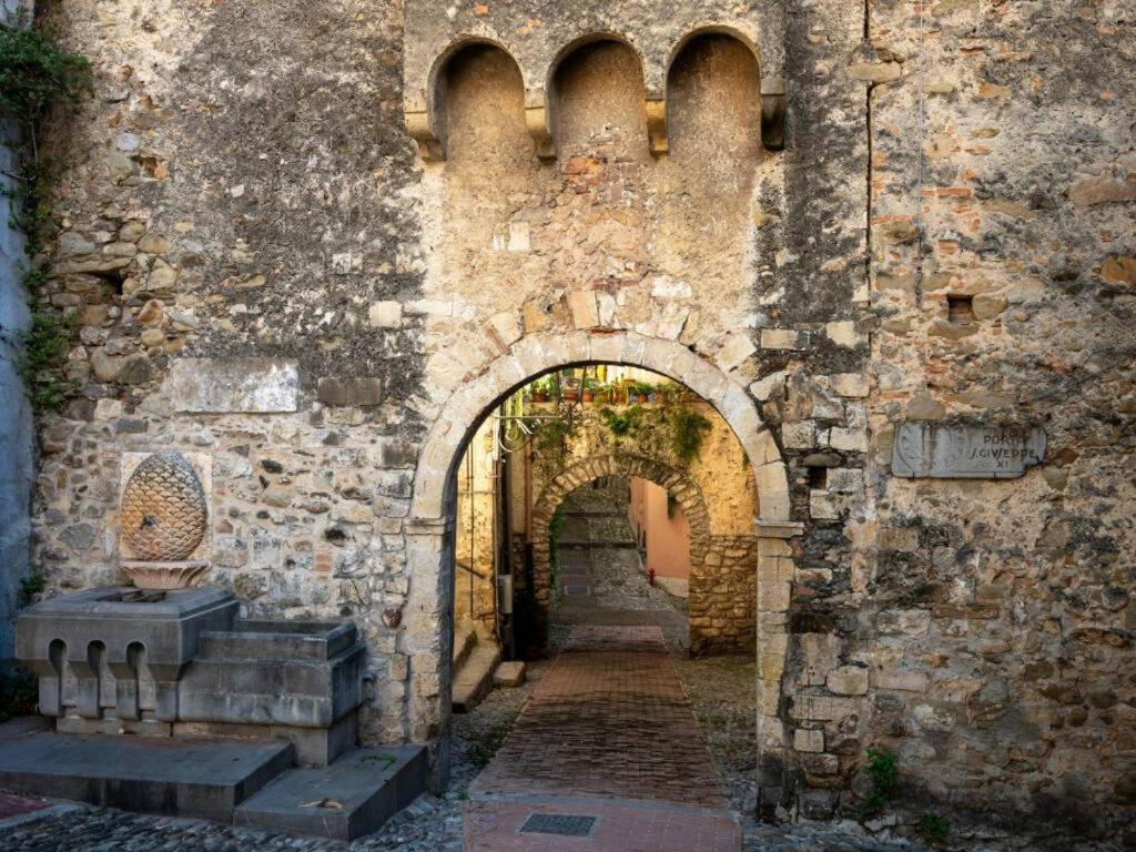 Casa Carina Centro Citta Con Garage Privato Appartement San Remo Buitenkant foto