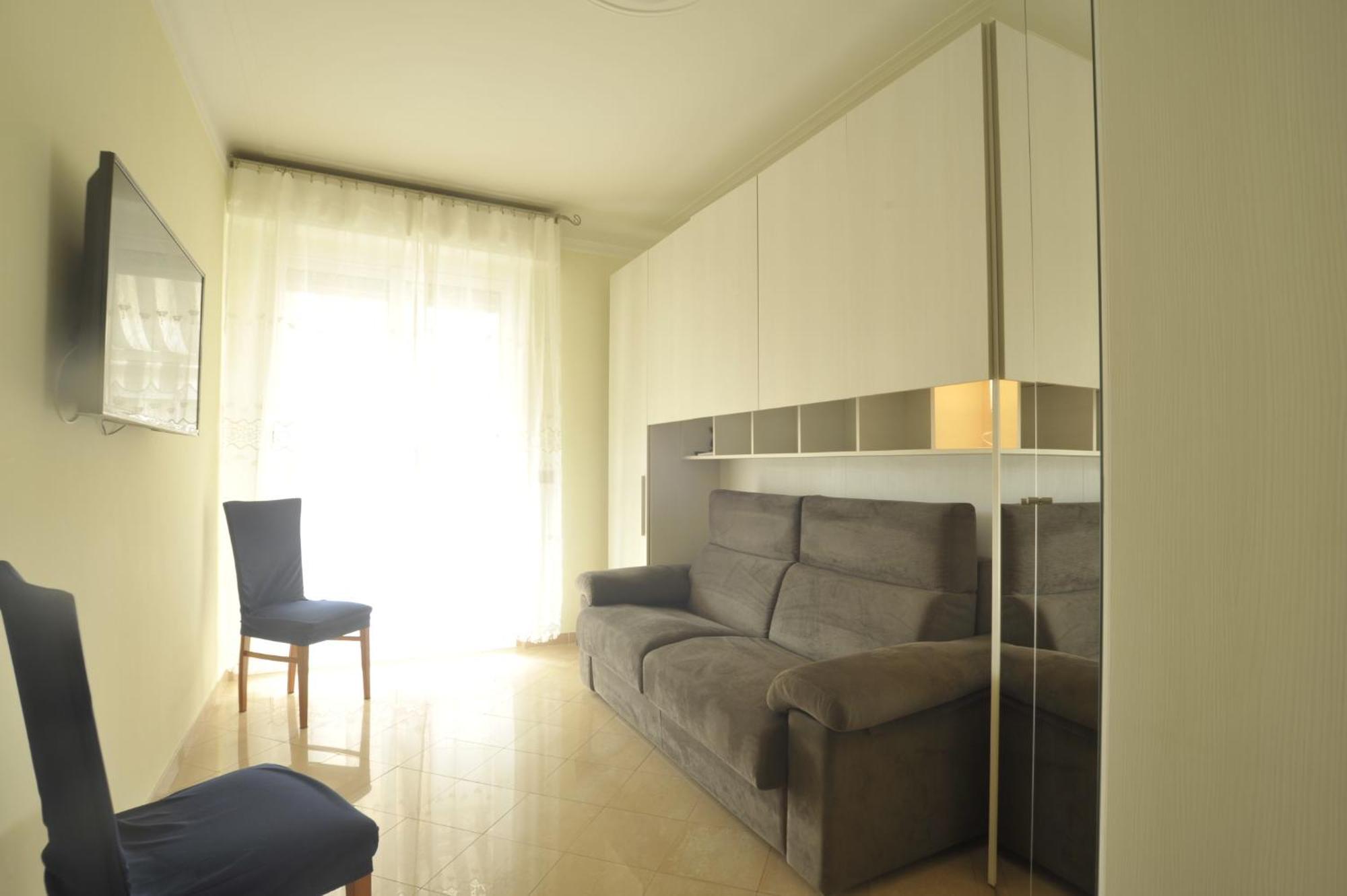 Casa Carina Centro Citta Con Garage Privato Appartement San Remo Buitenkant foto