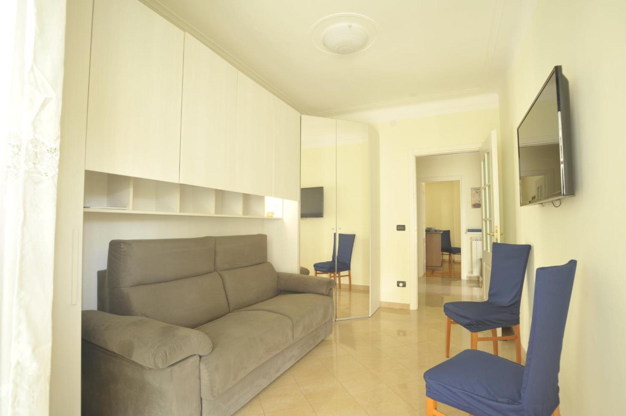 Casa Carina Centro Citta Con Garage Privato Appartement San Remo Buitenkant foto