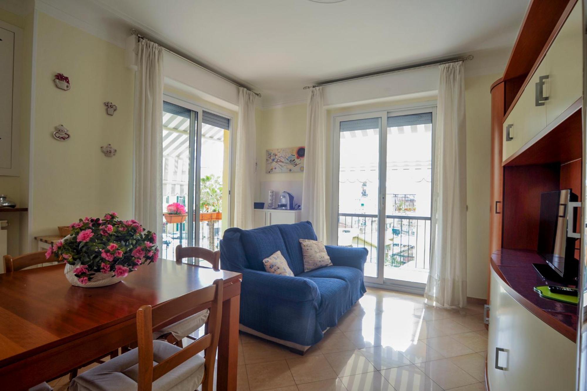 Casa Carina Centro Citta Con Garage Privato Appartement San Remo Buitenkant foto