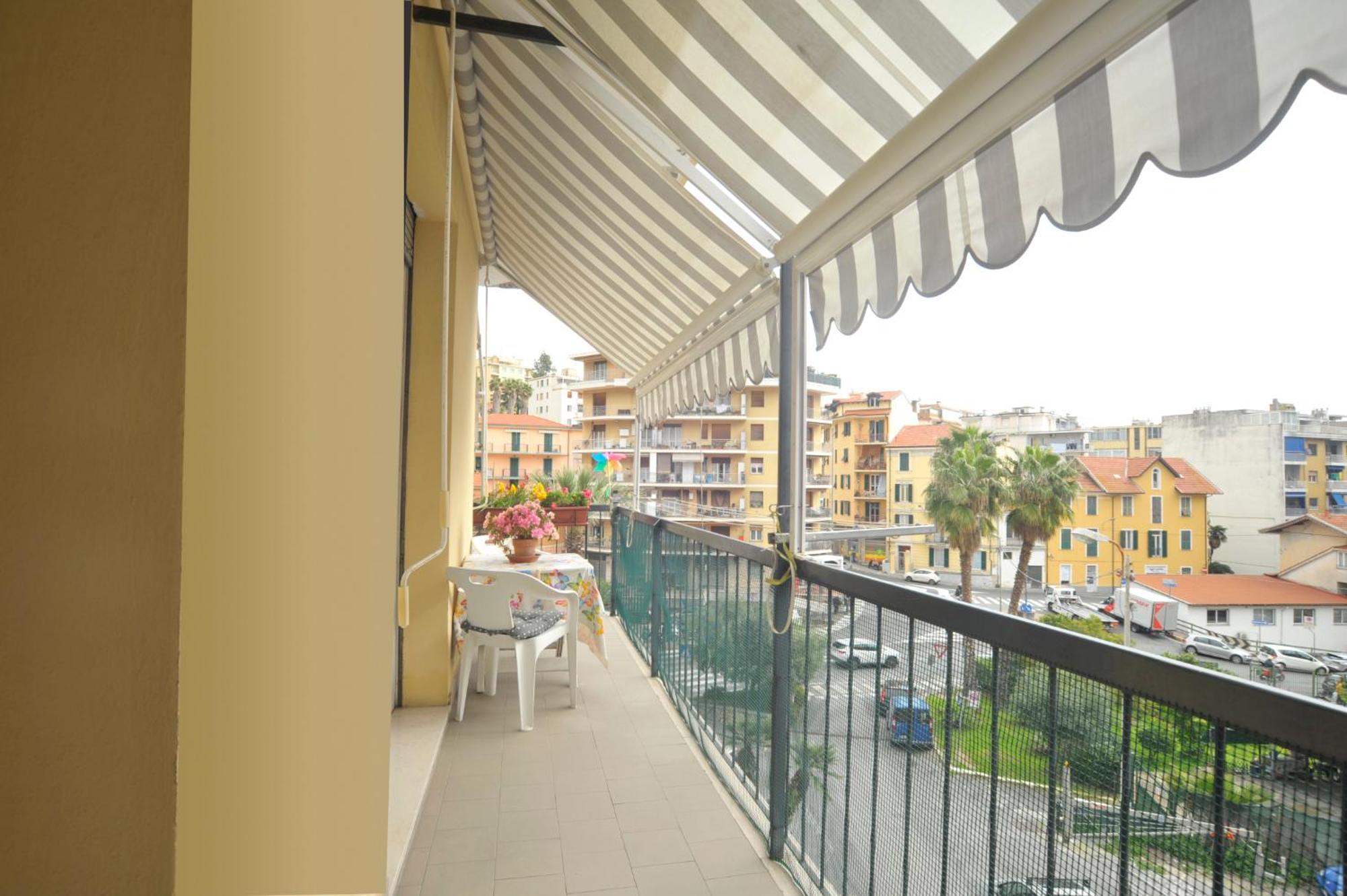 Casa Carina Centro Citta Con Garage Privato Appartement San Remo Buitenkant foto